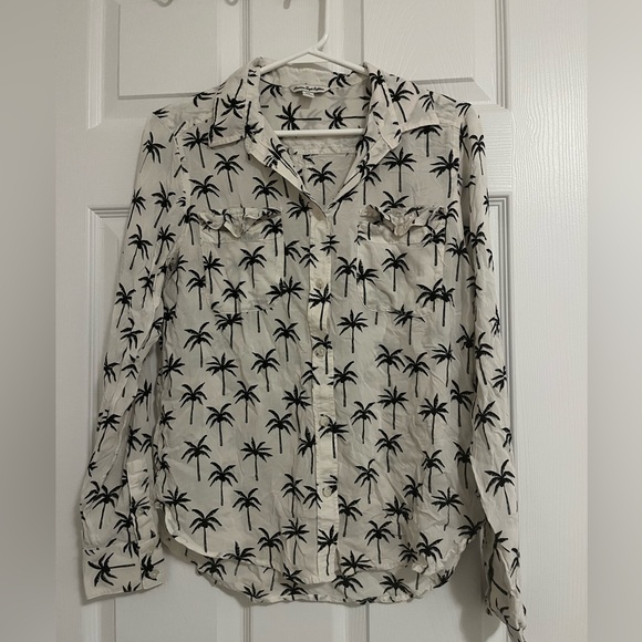 American Eagle Palm Trees Button Down Shirt in Black and White - Picture 8 of 10